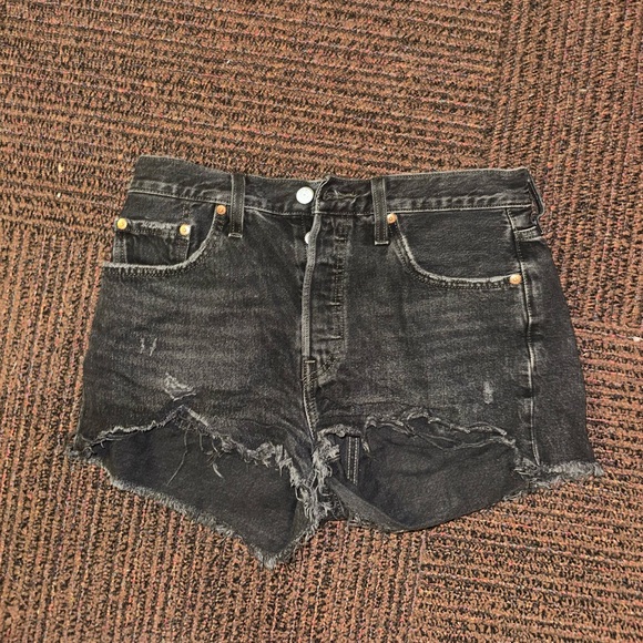 Levi Black 501 Denim Shorts - Picture 1 of 4